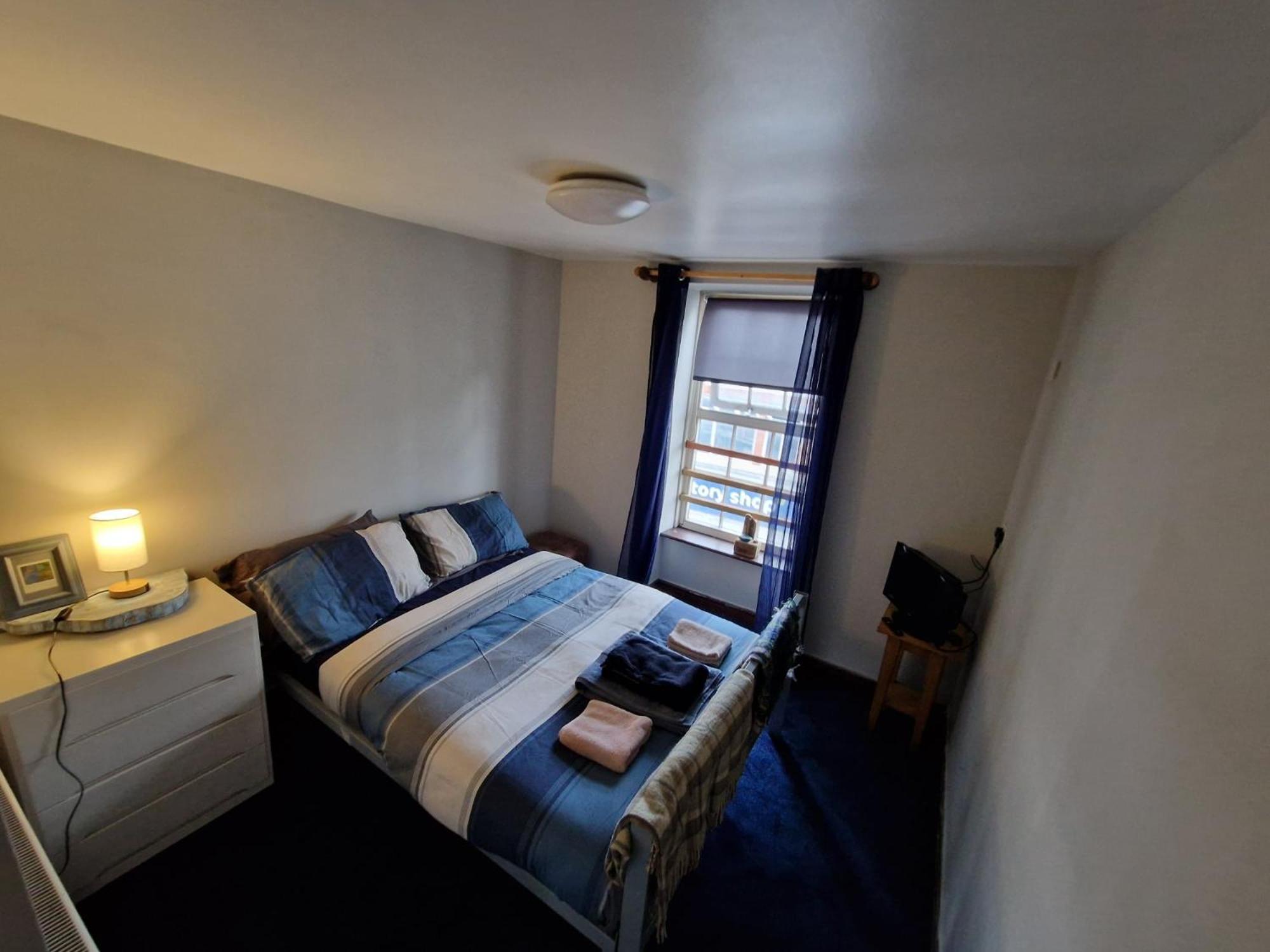 Y Castell Budget Accommodation 普尔赫利 外观 照片